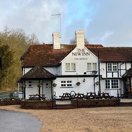 The New Inn Heckfield Хук Екстериор снимка