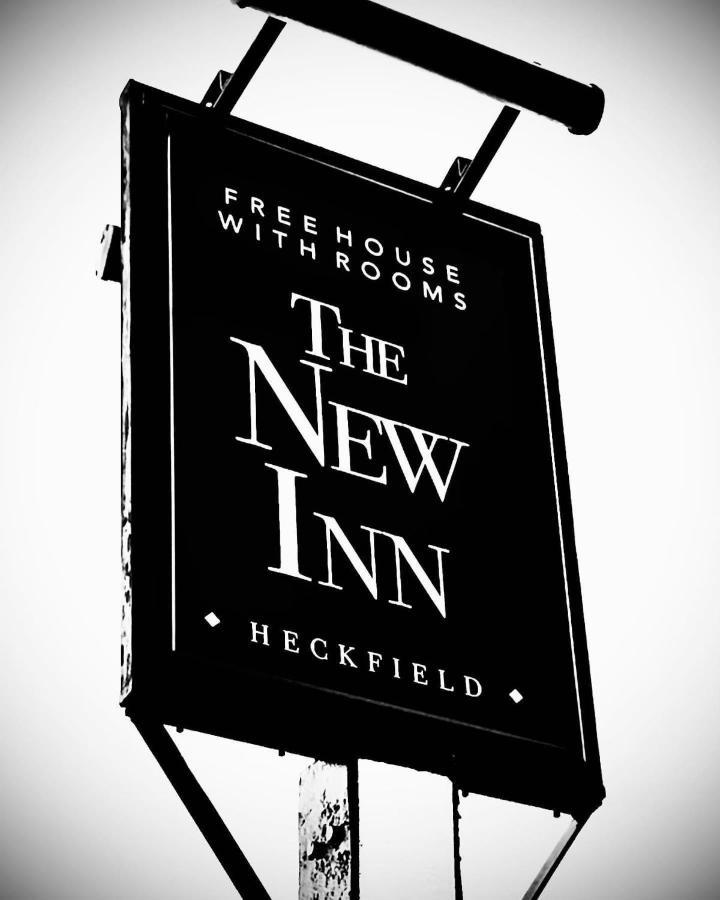 The New Inn Heckfield Хук Екстериор снимка