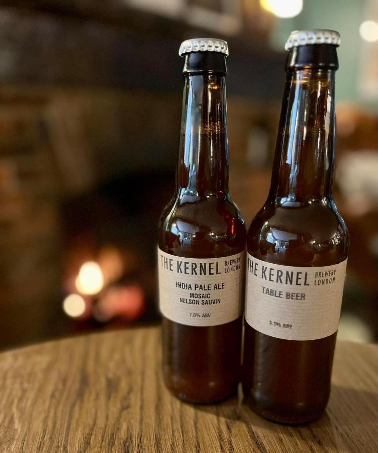 The New Inn Heckfield Хук Екстериор снимка